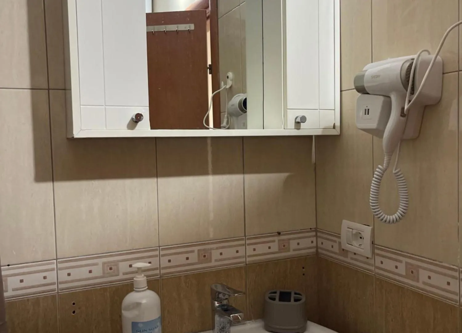 Sunny Apartment Durrës