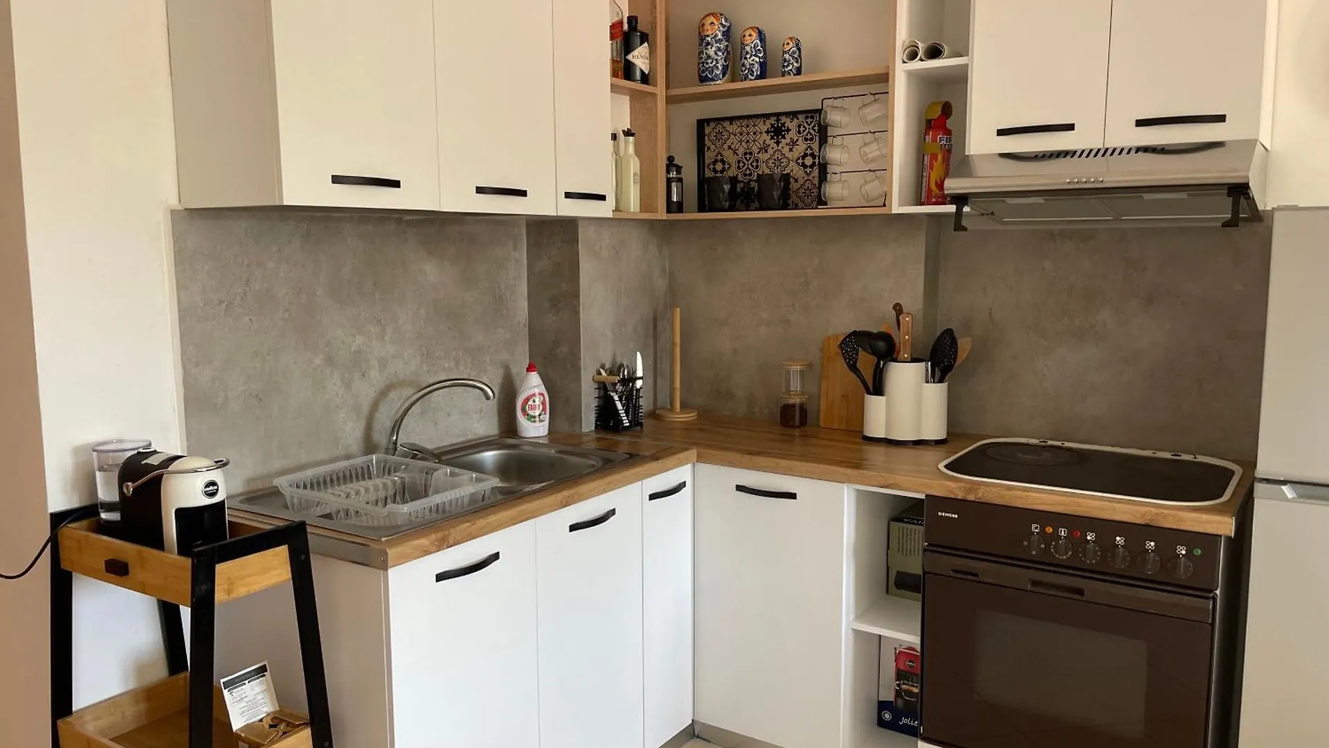 Sunny Apartment Durrës